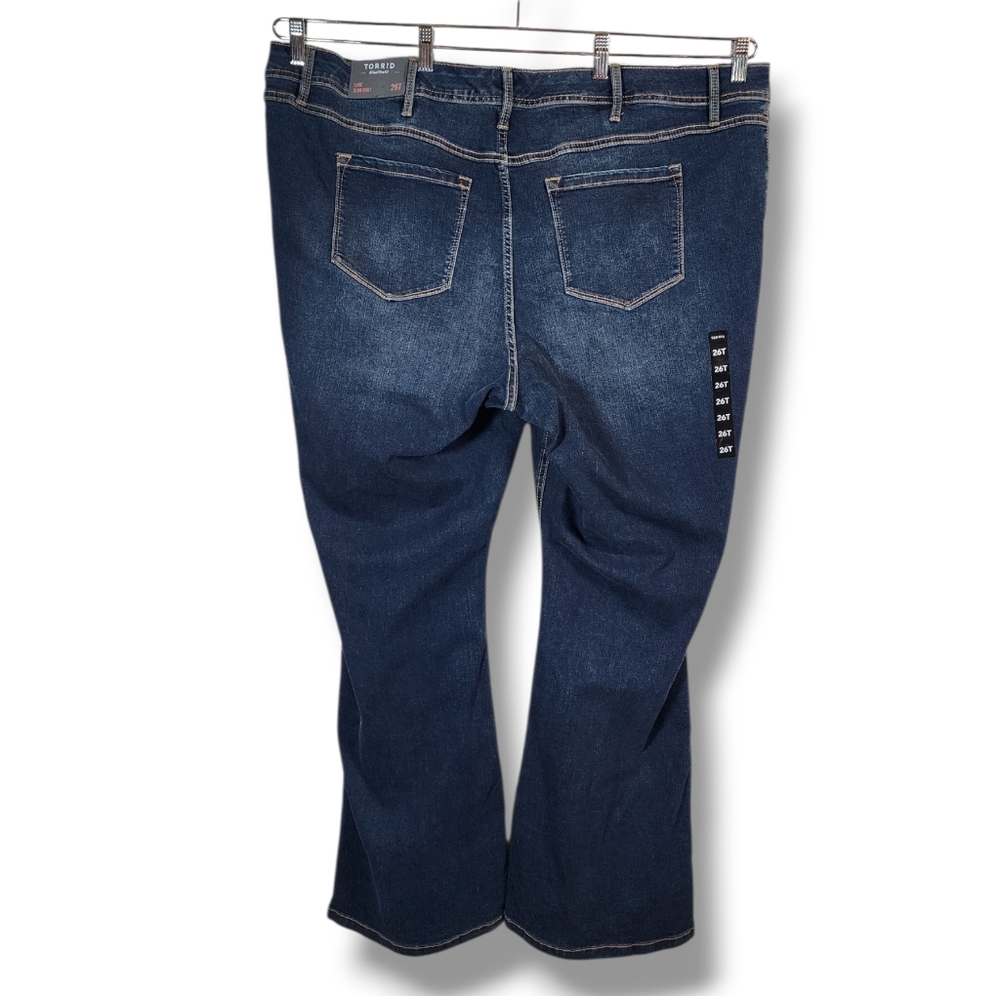 Torrid Luxe Slim Bootcut Mid-rise Denim Jeans Plus Size 26 Tall New - Picture 2 of 12